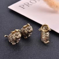 Žalvarinis animacinis mažas tigras gyvūnas raktų pakabukas Zodiako tigras mažas pakabukas 25*17*22mm auksas