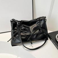 Underarm Bag Women Tote Bag Large Capaci Autumn and Winter Shoulder  New Versatile High-Grade Shoulder Commuter Bag black