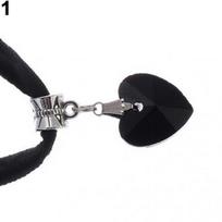 Women's Retro Gothic Velvet Rhinestone Heart Pendant Choker Collar Necklace ADM juoda