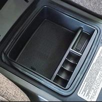 Automobilio šaldytuvo dangtelio laikymo dėžutė, skirta Toyota Prado FJ 120 FJ120 150 centrinio porankio laikiklio priedams CHINA black