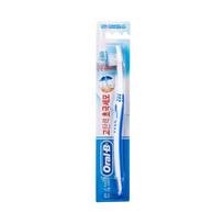 Oral-B didelio elastingumo itin plonų šerelių dantenų linijos priežiūros dantų šepetėlis (plyšių valymas)
