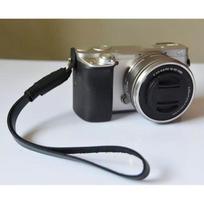 1 × Handheld Leather Wrist Strap for Digital Camera, Universal, Black, Genuine Leather
