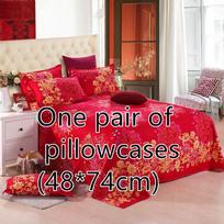 Įvairių dydžių patalynė visiems sezonams, viengulės ir dvigulės lovos One pair of pillowcases red