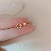 Asymmetrical Circle Stud Earrings, Simple Saturn Planet Earrings In Summer, Invisible Earrings Can Be Worn At Work auksas