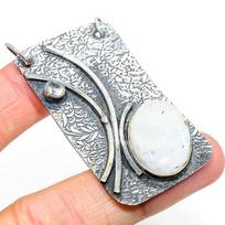 Natural Rainbow Moonstone, Topaz Gemstone 925 Sterling Silver Pendant 2.44  V7O22