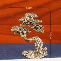 Žalvarinės pušies ir gervės arbatos gyvūnėlis: Namų/biuro dekoro dovana Short Welcoming Pine Ornament brown