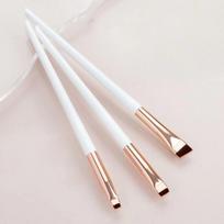 Tri-Blade Angled Eyeliner, Eyebrow, and Concealer Brush for Precision Detailing