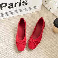 French lightweight daily ballet style flat bottom shallow mouth single shoes women's 2025 spring one pedal with skirt Mary Jane shoes 35 raudona