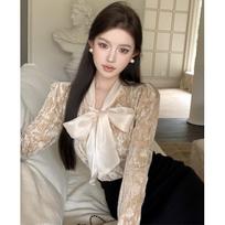 Women's Gold Velvet Bow Tie Blouse - Chic Long Sleeve for Autumn/Winter Small abrikosas