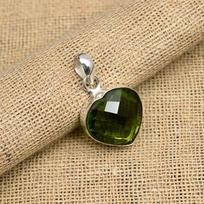 Heart Shape Peridot Gemstone Handmade 925 Solid Sterling Silver Jewelry Pendant For Her 1.37 Inches žalia