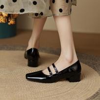 Fashion Designer Women Ballet Flats Fashion Elegant Belt Buckle Shoes Ladies Comfort Street Style Soft Sole Single Leather Shoes 35 juoda