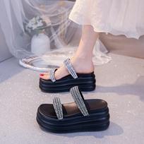 Fashion 8.5CM Summer Women Slippers Flip-Flops Ladies Beach Bling Shoes Wedge Heels Shoes Woman High Platform Slippers Outside Sandals 34 juoda