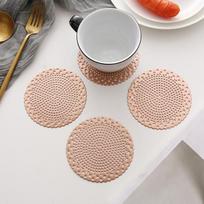 Tuščiaviduriai PVC bronzuojantys padėkliukų stalo kilimėliai kavos staliukams Stalo indai Puodelių padėkliukai Kalėdų papuošimai Virtuvės priedai 10x10cm rožinio aukso spalvos