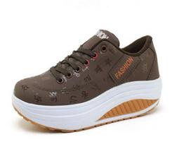 2023 Women's Fashionable Thick-Soled Outdoor Rocking Sports Shoes – Comfortable Spring and Autumn Casual Footwear 42 kava