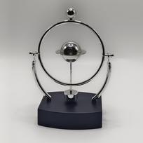 F007 Dangaus Magnetinis Amžino Judėjimo Ornamentas: Mažos planetos mokslo rankdarbių dekoras