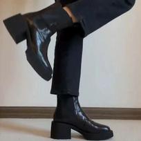 Stambios platformos moteriškos kulkšnies batai, odiniai vidutinio aukšto aukštakulniai dizainerio batai, tendencijos žiemos mados pompos Klasikiniai Goth Botas De Mujer 40 black