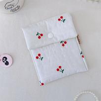 „Cherry Print“ kelioninis tualeto reikmenų krepšys – didelės talpos, nešiojamas rankinis kosmetikos maišelis Hygiene bag (horizontal stripes) white