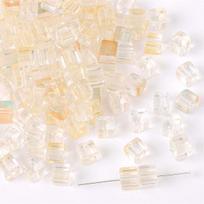 7 mm Magiško spalvų gradiento cukraus kubelio stiklo karoliukai „pasidaryk pats“ papuošalų aksesuarams 7mm, 1mm hole, 30 beads/package šviesiai geltonos spalvos