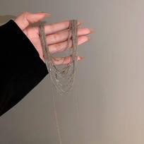 Daugiasluoksnė kutais krūtinės kaulo grandinėlė-chokeris moterims, išskirtinė, madinga, vestuvių vakarėlio papuošalų aksesuarų dovana 1PC