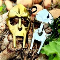 2 rinkinys MF Doom kaukė Veidrodinė apdaila Pamišėliška kaukė Aliumininė veido kaukė Cosplay Roleplay Helovino vakarėlio kaukė Geriausia dovana white