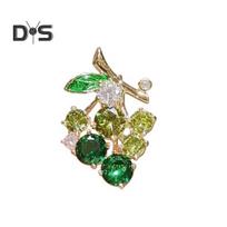 Women Brooch Floral Decor Stainless Hollow Exquisite Vintage Anti-slip Wear-resistant Coat Collar Hat Scarf Decoration Clothes Pin Garment Jewelry žalia