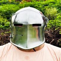 Viduramžių Barbute šalmas, Šarvai, Romėnų riterio šalmai su vidiniu kirviu, X-men šalmas, white