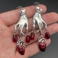 Dark Halloween Earrings Vintage Punk Teardrop Ruby Hand Earrings Fashion Exaggerated Earrings raudona