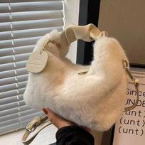 Premium autumn and winter new plush messenger bag versatile foreign style commuting fluffy high value niche large capacity women's bag