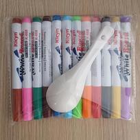 12 vnt. Spalvoti markeriai piešimui vandeniu, plaukiojantys magiški pieštukai, ištrinami plaukiojantys pieštukai, magiški vandens piešimo pieštukai, lentos markeriai 12 colors + 1 spoon white