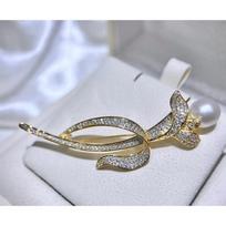 Autumn/Winter Tulip Brooch: Zircon-Inlaid, Baroque Pearl Pin