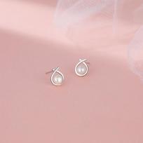 French Cross Pearl Earrings for Women Light Luxury High-end Simple Design Earrings