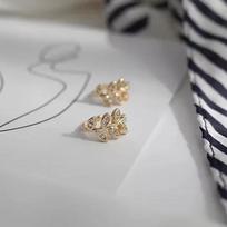 Korean Simple Leaf Adjustable Ear Clips – No Piercing Required, Fairy Forest Collection.