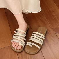 Fairy feng shui diamond cover finger cool slippers female outer wear 2025 new spring and summer versatile fashion beach non-slip one-word drag 35 brown