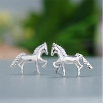 Korean Silver Animal Pony Earrings for Women sidabras