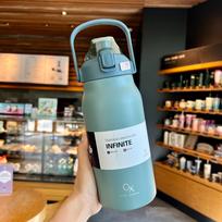 Didelės talpos termoso butelis su šiaudiniu nerūdijančio plieno terminio vandens buteliu šalto ir karšto termoso puodelio vakuuminės kolbos sporto salė 1300ml mėlyna