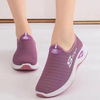 Old Beijing cloth shoes women's casual one-pedal breathable running shoes flying weaving casual soft-soled square dance mother shoes 36