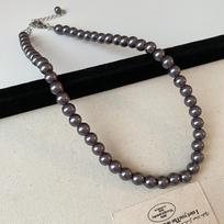 Fashion versatile color matching pearl necklace retro niche high-end sense collarbone chain personality light luxury design sense necklace women