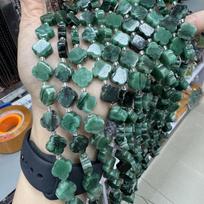 Natural Green Mica Four-Leaf Clover Beads - Handmade DIY Bracelet and Necklace Accessories in Stock