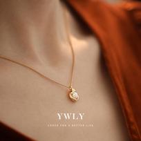 French Light Luxury Medieval Necklace, Retro Palace Style, High Grade Temperament, Natural Pearl Pendant, Necklace Decoration, New Women's Style 41CM beige
