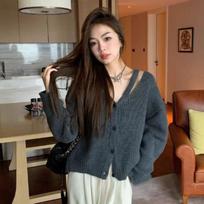 Autumn New Off Shoulder Casual Knitted Sweater Jacket Women Winter Clothes Fashion Slim Fit Loose Cardigan Women Elegant Warm Female Cardigans 24758 One Size pilka spalva