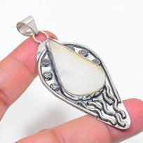 Natural Mother Of Pearl Gemstone 925 Sterling Silver Jewelry Pendant 2.88  n0g47