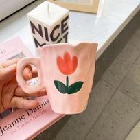 Ins Hand Holding Cup Minority Hand-painted Tulip Pink Flowers Ceramic Cup Hand-made Vintage Creative Gift 160ml beige