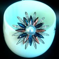 A Shi Femininity Brooch Crystal Flower Pin Pearl Brooch Jacket Sweater With Accessories