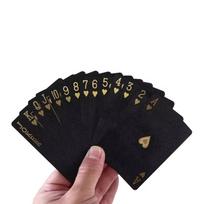 Juodas auksas. Plastikinių vandeniui atsparių žaidimo kortų kaladė. Grupinis pokerio kostiumas. Kūrybinis magijos stalo žaidimas. Susibūrimo žaislas. Pramogų dovana. black