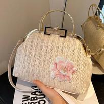Handmade Woven Straw Messenger Bags for Women Bohemian Beach Crossbody Bags Holiday Handbags Weave Dinner Clutch beige