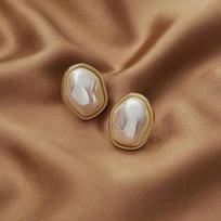 Big Pearl Earrings Imitation Pearls Exaggerated Stud Earrings for Women Elegant Temperament Jewelry Gifts ARI
