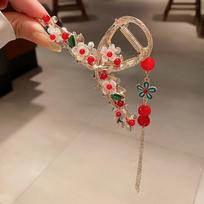Elegant Hanfu Shark Hair Clip with Long Tassel for Women's Makeup and Hair Accessories F973