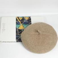Women's Winter Wool Beret: Knitted Retro Painter Hat in British, Japanese, and Korean Styles for Autumn. chaki