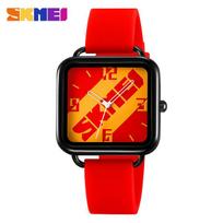 2025 Stylish Simple Square Pointer Women's Watch Personalized Versatile Student Women's Quartz Watch raudona