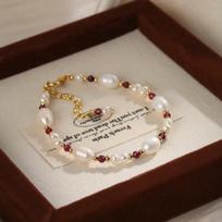 Natural pearl bracelet necklace set French retro temperament garnet bracelet collarbone chain neck chain